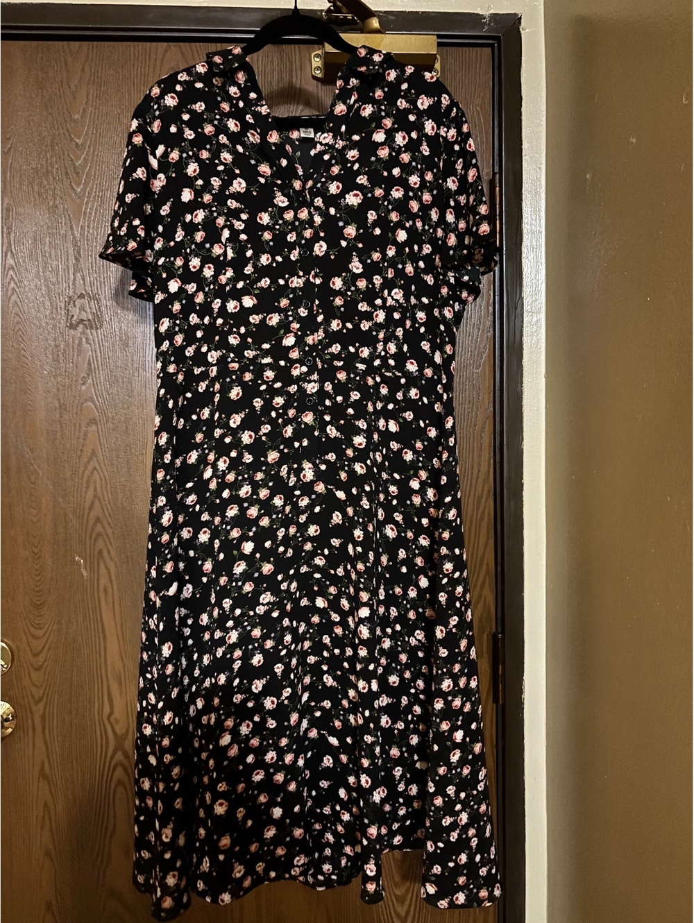 Vintage 2000’s Black Floral Button-Down Maxi Dress- Size 16